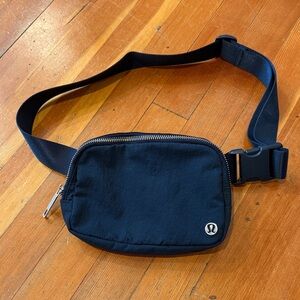 lululemon athletica Navy Blue Belt Bag with Silver Logo